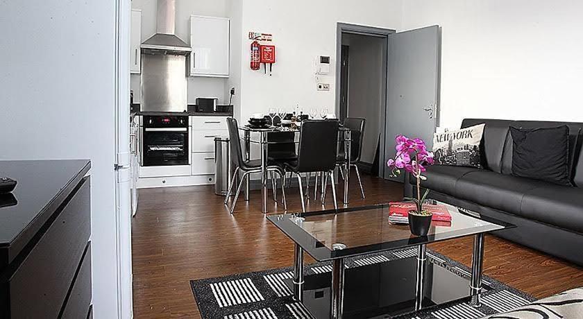Lewis Apartment 1 Northern Quarter Sleeps Upto 4 Манчестер Экстерьер фото